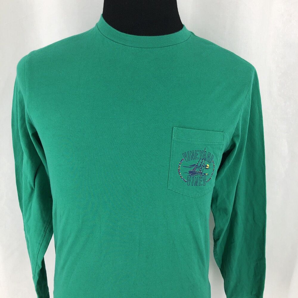 Vineyard Vines Christmas Lights Sailboat Green Long Sleeve Pocket T-Shirt XS